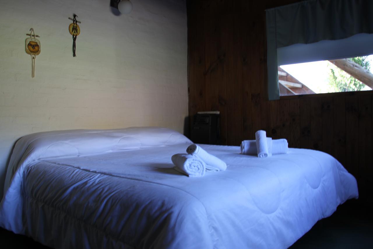 Hotel Montana Negra Aluminé Exteriér fotografie