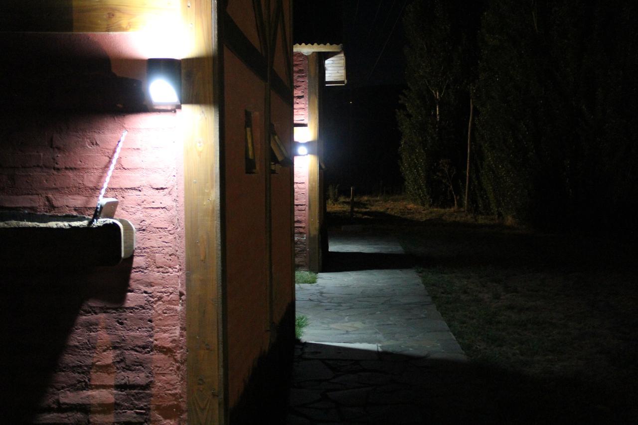 Hotel Montana Negra Aluminé Exteriér fotografie